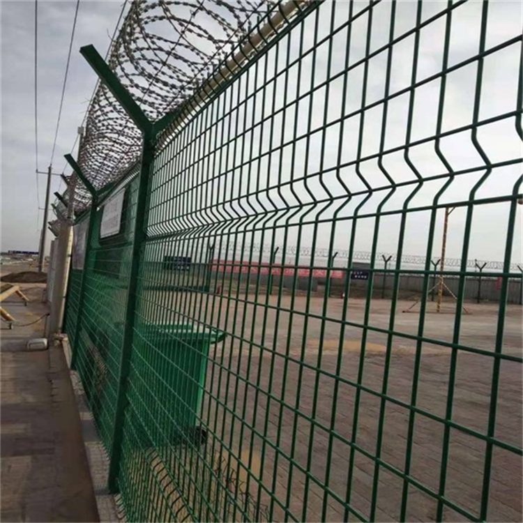機場安全警示圍界